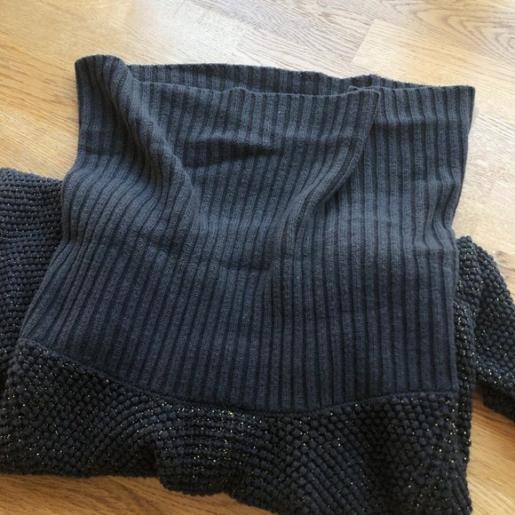 GAP Black Shimmer Cowl Neck Sweater Size Small - Picture 7 of 9